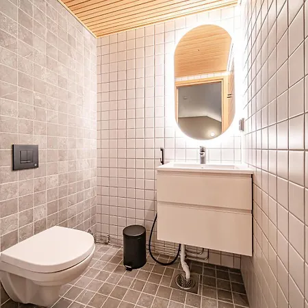 Polar Ski-in Ski-out By Aavalevi