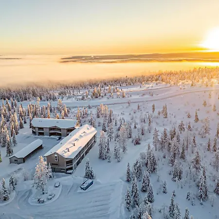 Polar Ski-in Ski-out By Aavalevi *